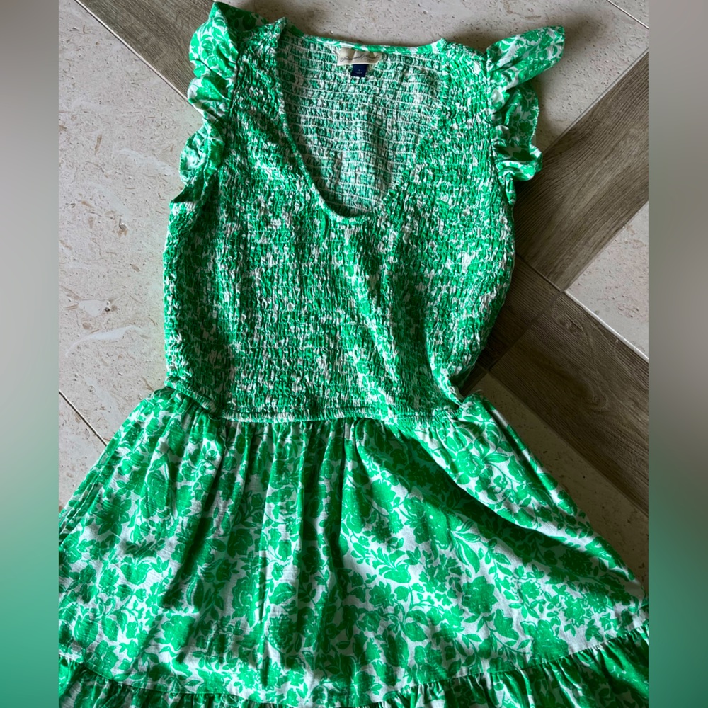 Spring Green Dress - Picture 3 of 4